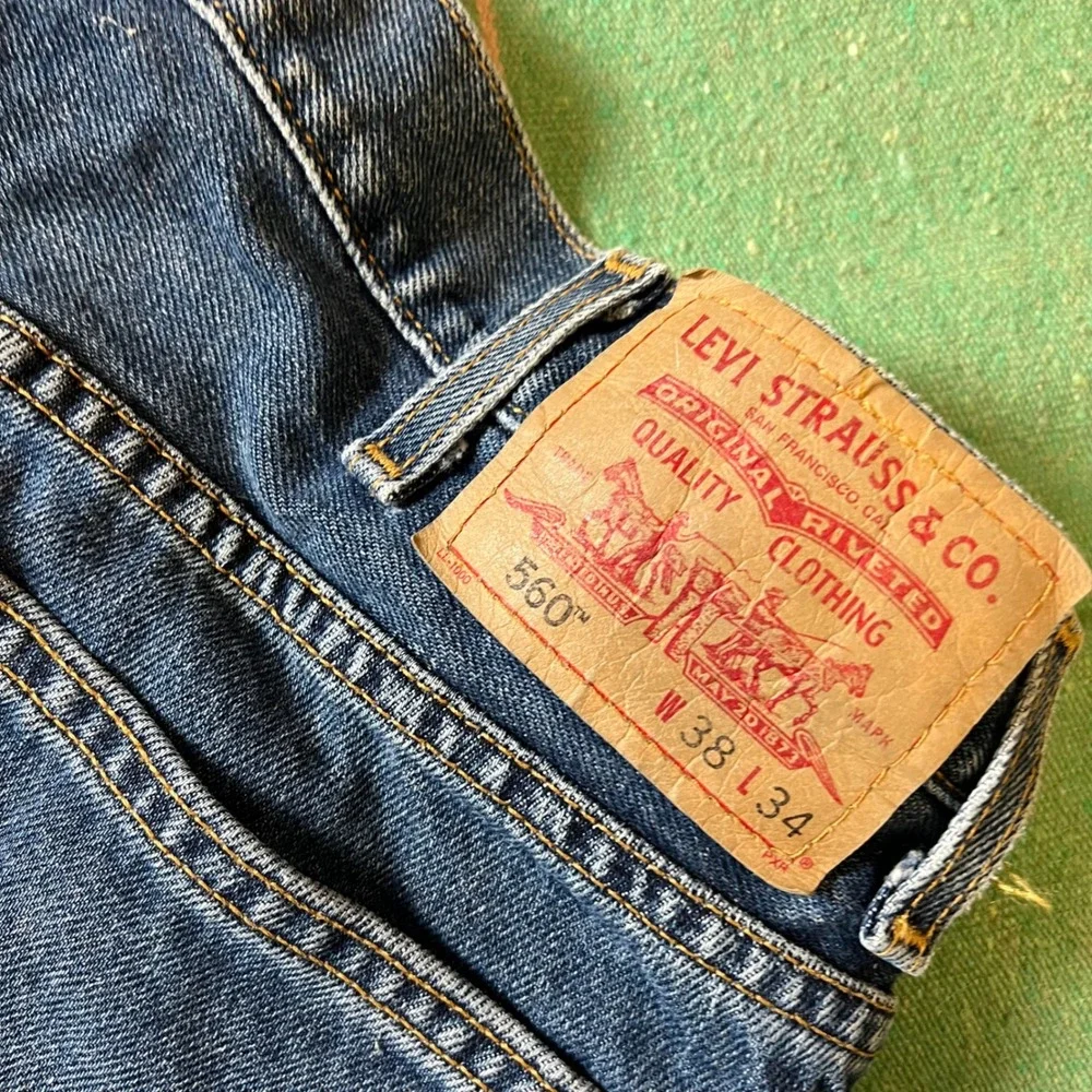 Levis 560 Comfort Fit Jeans Mens 38x34 Blue Tapered Leg Baggy Denim 560-0217